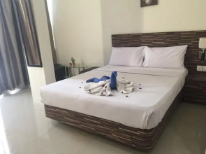 72 Hotel