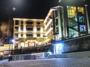 Hotel Orchid Resort