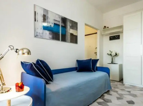 Red Studio Flat