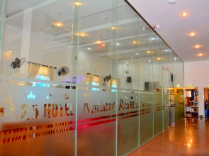 A25 Hotel - 137 Nguyen Du DN