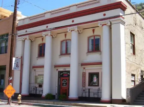 Jailhouse Inn
