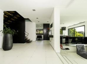 Villa Skylark by MHM