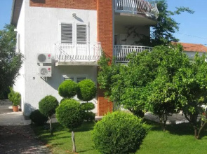 D.O.O. Yury Apartment