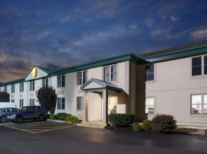 Super 8 by Wyndham Harrisburg Hershey West