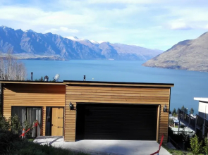 Sagittarius DH Lake View Villa