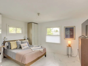 Port Clinton Home w/ Lake View - Walk to Beach!