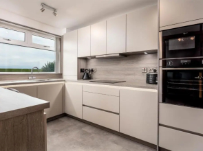 West Sands - Donnini Apartments