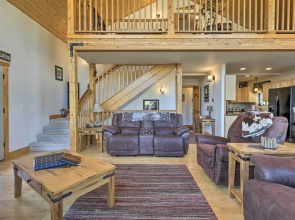Deck, Bar & Mtn Views: Grand Granby Retreat!