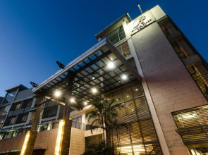 The Avenue Plaza Hotel