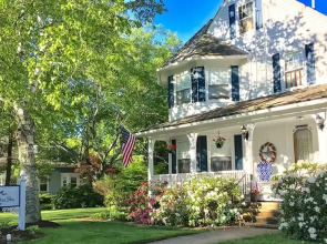 Atlantic Birches Inn