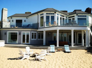 Luxurious French Style Oceanside Malibu House