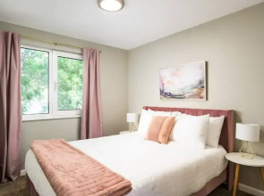 Denver Family Retreat 4BR 3 BA - Large Backyard