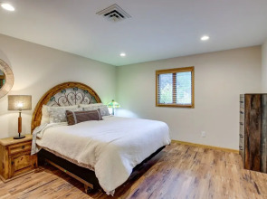 Charming Clintonville Retreat - Relax & Kayak!