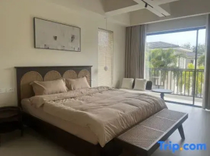 Xile Holiday Villa (Hailing Island Poly Yintan Branch)