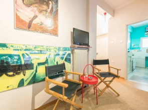 Bright 2 Bed Apartment by Cloudkeys