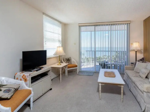 Nora's Bonita Beach & Tennis Condo
