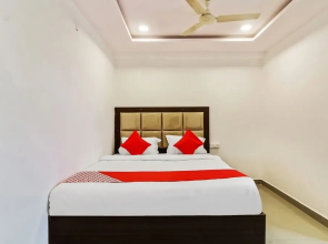 Hotel Meena International by OYO Rooms