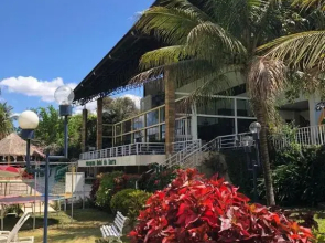 Ytacaranha Hotel de Serra