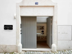 Canaan Lifestyle Apartments Lisbon Combro 77 by Get Your Stay