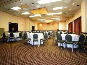 Quality Hotel & Suites Central