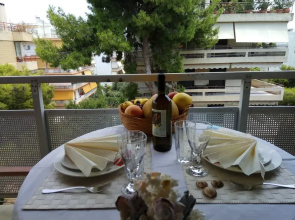 Top Floor Cozy Apartment near Beach