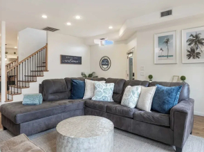 Belmont Shore Retreat Rooftop Lounge, Putting Green & Near 2nd Street Beaches