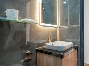 Cozrum Home - Daisy House