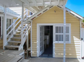 Bayside Beach Retreat (1805)