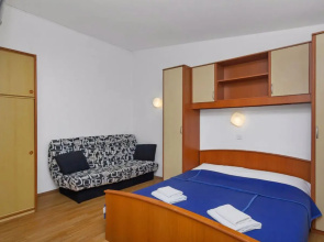 Apartment Cico Hvar/Pokrivenik 40602