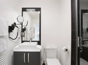 Appart Hotel Odalys City Centre Compans Caffarelli