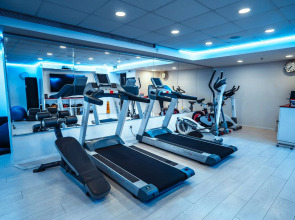 Best Western Regency Suites