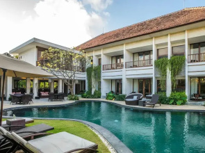 Huge 16 Bedrooms Villa in Bali for Your Group and Party