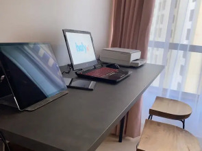 Grays Hostel By Haly