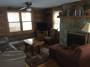 Timber Ridge #2 3 Bedrooms 2 Bathrooms Cabin
