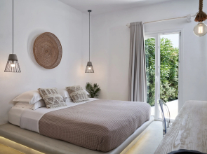 Naxian Utopia Luxury Villas & Suites