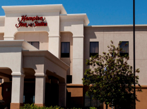 Hampton Inn & Suites Riverton