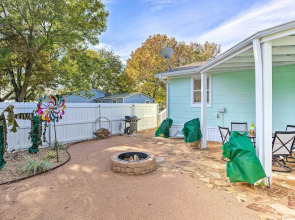 Walk to Cedar Creek Reservoir: Home w/ Fire Pit!