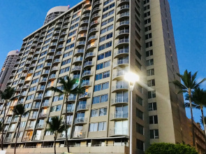 Ilikai Marina Condo Vacations