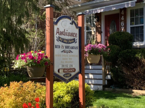 Ambiance by the Falls Cozy Suite