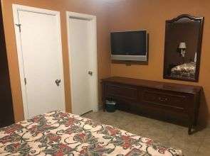 New Corral Motel