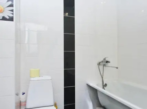 Сургутские квартиры на улице Александра Усольцева 26