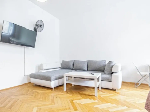 Cozy Room Near U6 Dresdner Subway Line