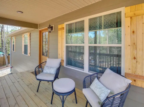Modern Ellijay Cabin Rental w/ Outdoor Fireplace