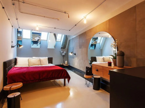 Отель Rum Budapest