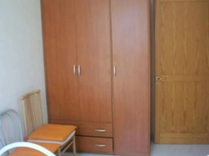 Cosy Apartment Near The Beach With Balcony Pets Allowed Parking Available