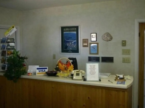 Skyline Motel