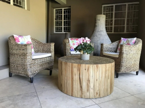 Upington Manor