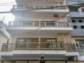 Under My Roof Luxury Apartment