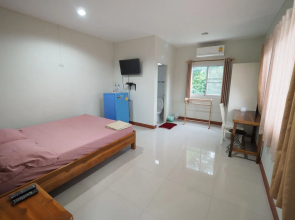 Sorn Waree Home Place