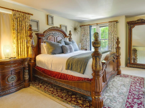 Kirkland Vacation Rental ~ 2 Mi to Lake Washington